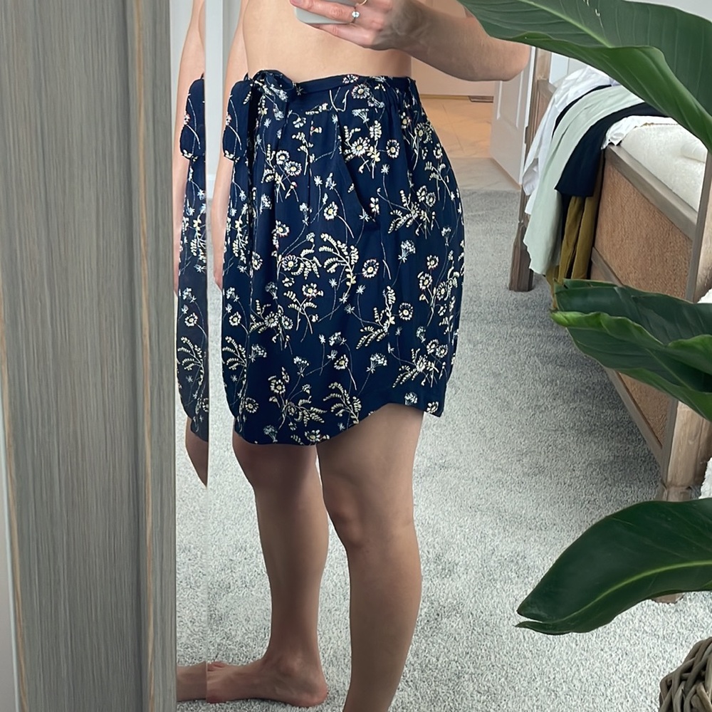 Loft floral tie skirt - Picture 2 of 5